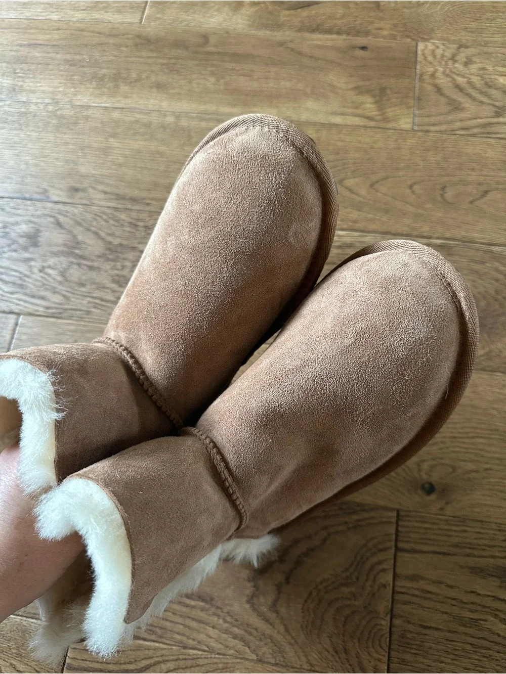 100% Shearling Wool Lined Boots Sz 7